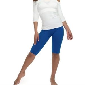 Shorts for yoga, pilates, sport S size in black color.